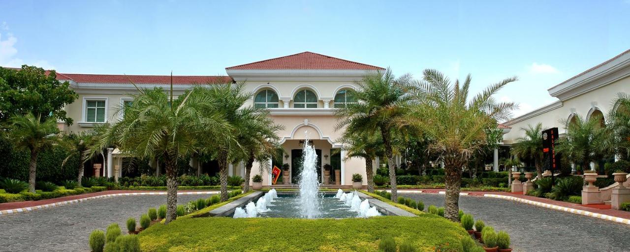 The Palms Town & Country Club - Resort Γκουργκάον Εξωτερικό φωτογραφία